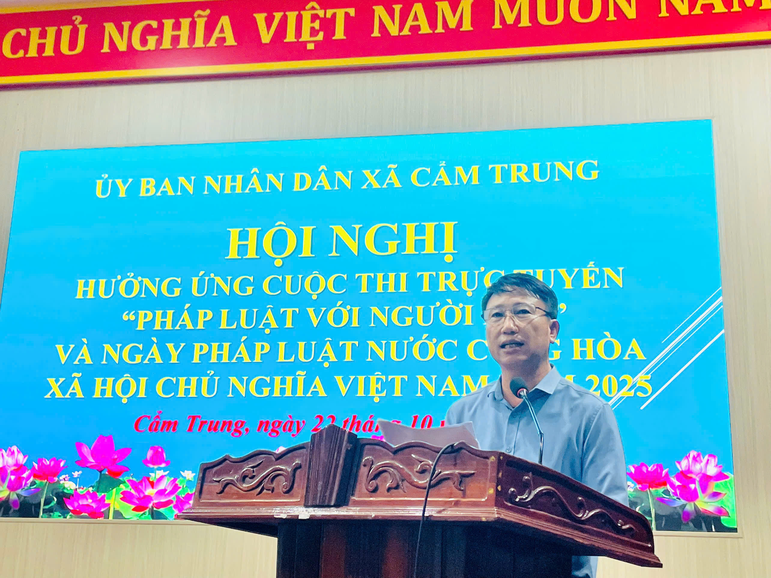 ỦY BAN NHÂN DÂN XÃ CẨM TRUNG HƯỞNG ỨNG CUỘC THI "PHÁP LUẬT VỚI NGƯỜI DÂN" VÀ NGÀY PHÁP LUẬT NƯỚC CỘNG HÒA XÃ HỘI CHỦ NGHĨA VIỆT NAM NĂM 2025