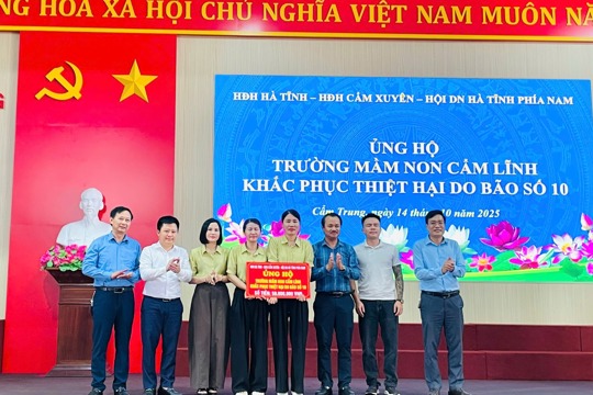 Xã Cẩm Trung kết nối với HĐH khu vực phía Nam và các tổ chức Thiện nguyện tổ chức chương trình ủng hộ cho trường Mầm non Cẩm Lĩnh khắc phục thiệt hại do bão số 10.