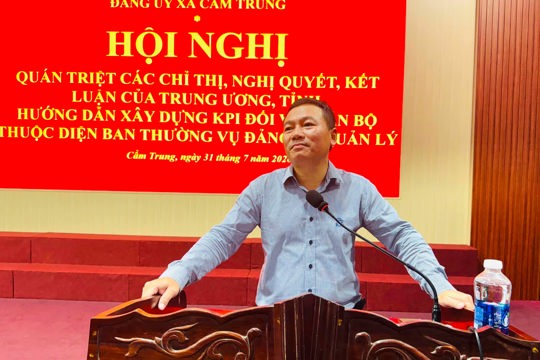 Đảng ủy xã Cẩm Trung tổ chức Hội nghị quán triệt, triển khai các chỉ thị, nghị quyết, kết luận mới của Trung ương và của Tỉnh.