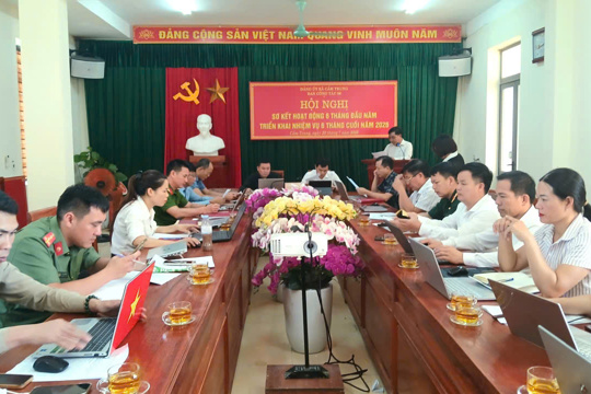 Ban Công tác 35 xã Cẩm Trung tổ chức hội nghị sơ kết đánh giá nhiệm vụ 6 tháng đầu năm, triển khai nhiệm vụ 6 tháng cuối năm 2026.