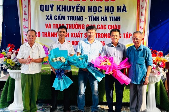 Chiều ngày 26/8/2026,  Họ Hà  tại thôn Đông Trung, xã Cẩm Trung, tỉnh Hà Tĩnh tổ chức Lễ ra mắt Quỹ Khuyến học của dòng họ 