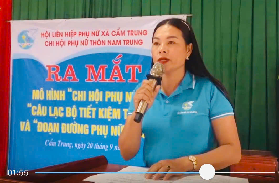 Lễ ra mắt mô hình " Chi hội phụ nữ số ", "CLB  tiết kiệm tại chổ " và đoạn đường Chi hội tự quản thôn Nam Trung