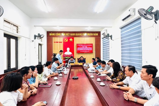 UBND xã Cẩm Trung tỉnh Hà Tĩnh  tổ chức Hội nghị công khai kết quả lấy phiếu tín nhiệm và thẩm định hồ sơ các tiêu chí xét chọn chức danh Hiệu trưởng, Phó Hiệu trưởng các cơ sở giáo dục công lập sau sắp xếp trên địa bàn xã, năm 2026