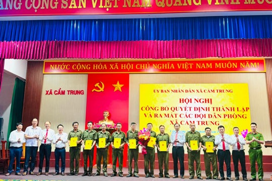 UBND xã Cẩm Trung tổ chức Hội nghị công bố Quyết định thành lập và ra mắt các Đội Dân phòng trên địa bàn xã, năm 2026