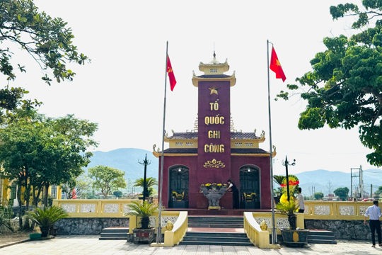THÁNG BẢY TRI ÂN – TỔ QUỐC ĐỜI ĐỜI GHI CÔNG CÁC ANH HÙNG LIỆT SĨ