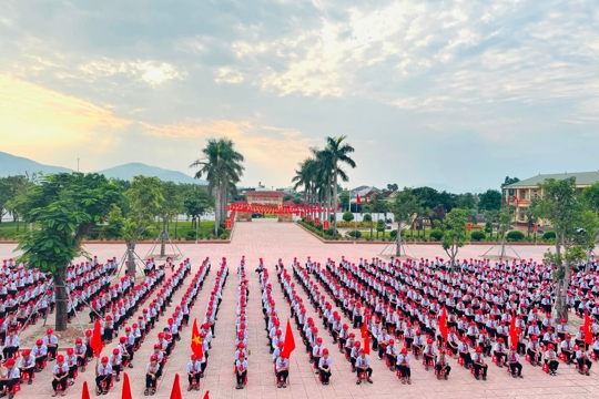 Sáng ngày 05/9/2026, các trường Mầm non, Tiểu học và THCS trên địa bàn xã Cẩm Trung, tỉnh Hà Tĩnh tổ chức Lễ khai giảng năm học 2026–2027
