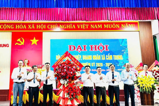 Ủy ban nhân dân xã Cẩm Trung, tỉnh Hà Tĩnh tổ chức thành công Đại hội Hội Doanh Nghiệp, Doanh nhân xã  lần thứ I, nhiệm kỳ 2026- 2031
