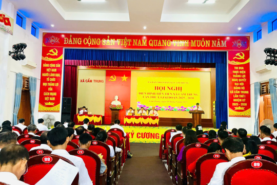 Uỷ ban nhân dân xã Cẩm Trung tổ chức Hội nghị điển hình tiên tiến lần thứ I xã Cẩm Trung Giai đoạn 2025 -2030.