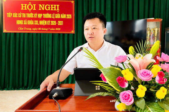 Chiều ngày 06/7/2026, HĐND xã Cẩm Trung, tỉnh Hà Tĩnh phối hợp Uỷ ban MTTQ Việt Nam xã, Ban công tác mặt trận thôn Nam Trung tổ chức Hội nghị tiếp xúc cử tri trước kỳ họp thường lệ giữa năm 2026 của HĐND xã Cẩm Trung khóa XXI, nhiệm kỳ 2026 – 2031 