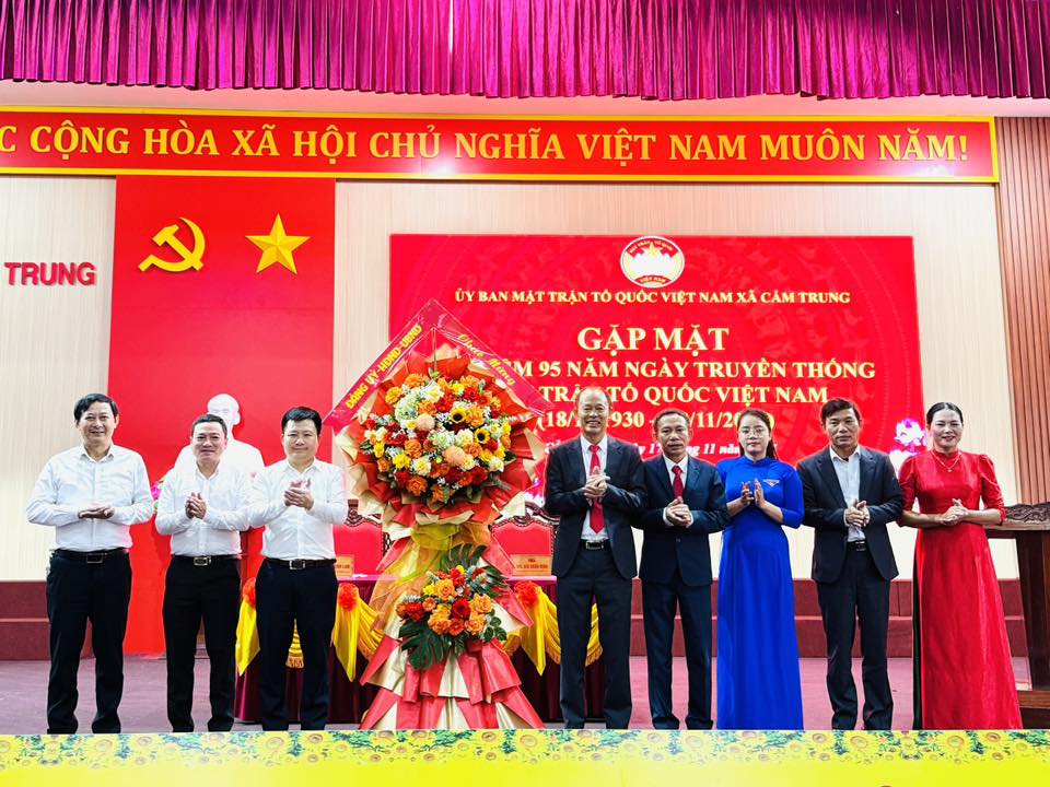 UỶ BAN MẶT TRẬN TỔ QUỐC VIỆT NAM XÃ CẨM TRUNG TỔ CHỨC LỄ KỶ NIỆM 95 NĂM NGÀY TRUYỀN THỐNG MẶT TRẬN TỔ QUỐC VIỆT NAM