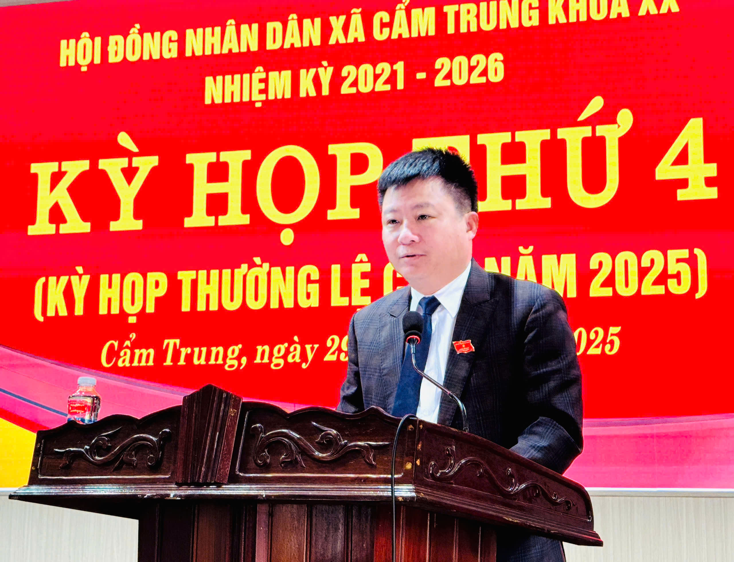 HĐND XÃ CẨM TRUNG TỔ CHỨC KỲ HỌP THỨ 4(kỳ họp thường lệ cuối năm 2025)