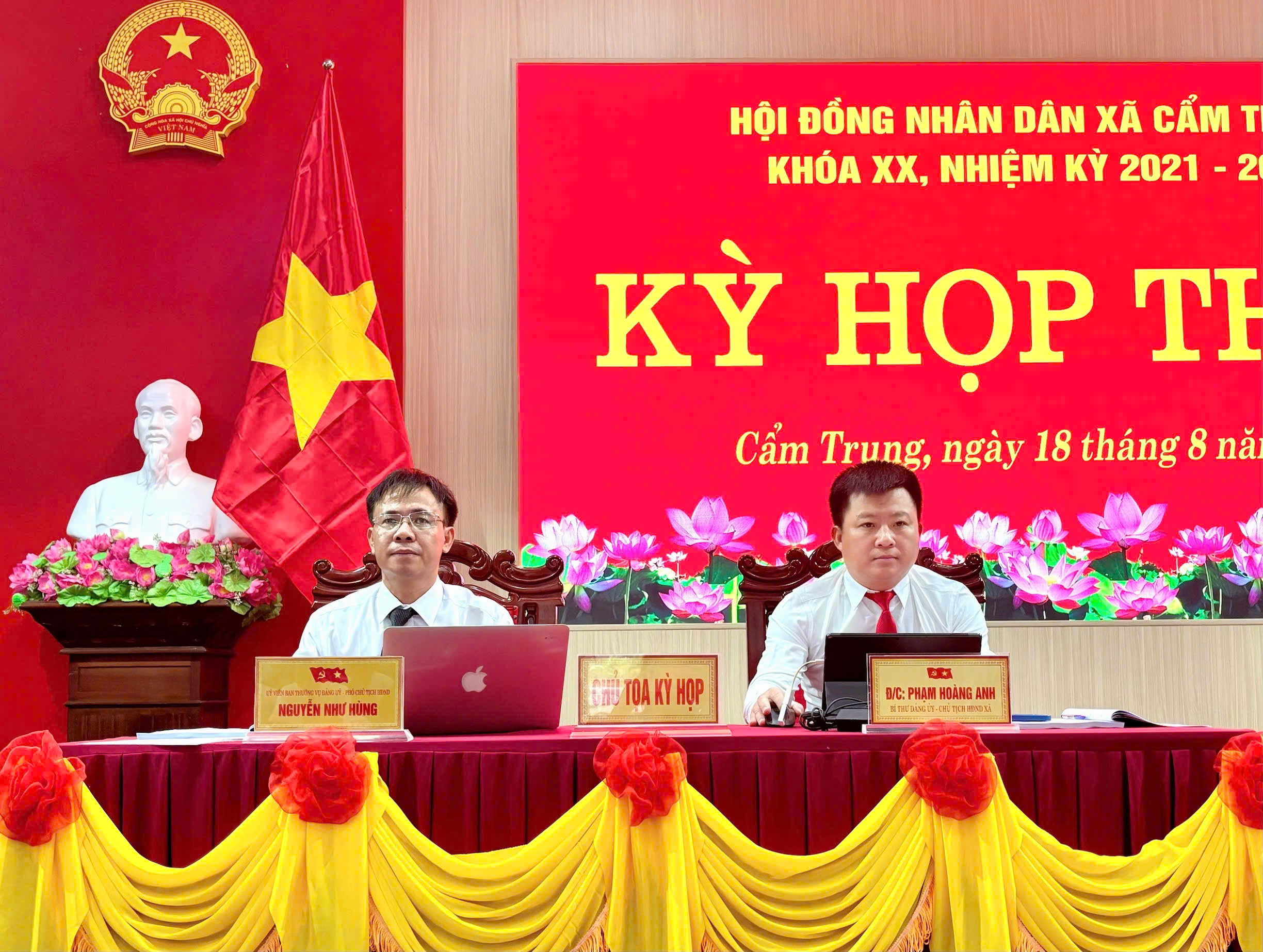 Hội đồng nhân dân xã Cẩm Trung Khóa XX, Nhiệm kỳ 2021-2026 Tổ chức kỳ họp thứ 2 